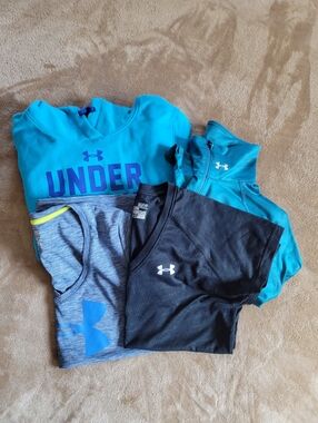 Bundle - Under Armour Sweaters & Shirts